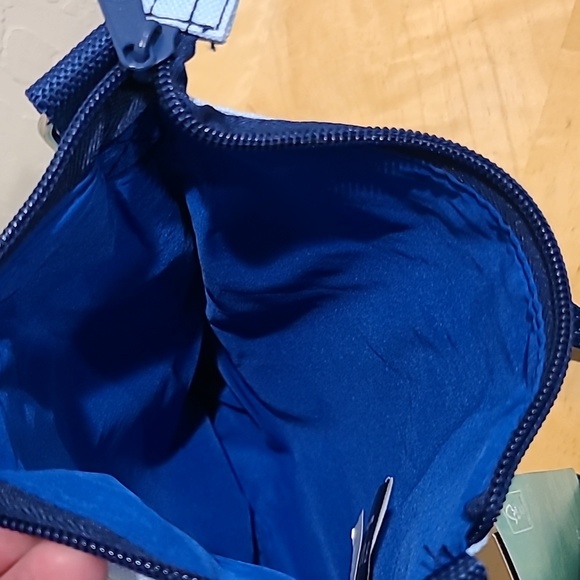 Disney Lilo & Stitch Palm Tree Passport Crossbody Bag - Picture 13 of 16